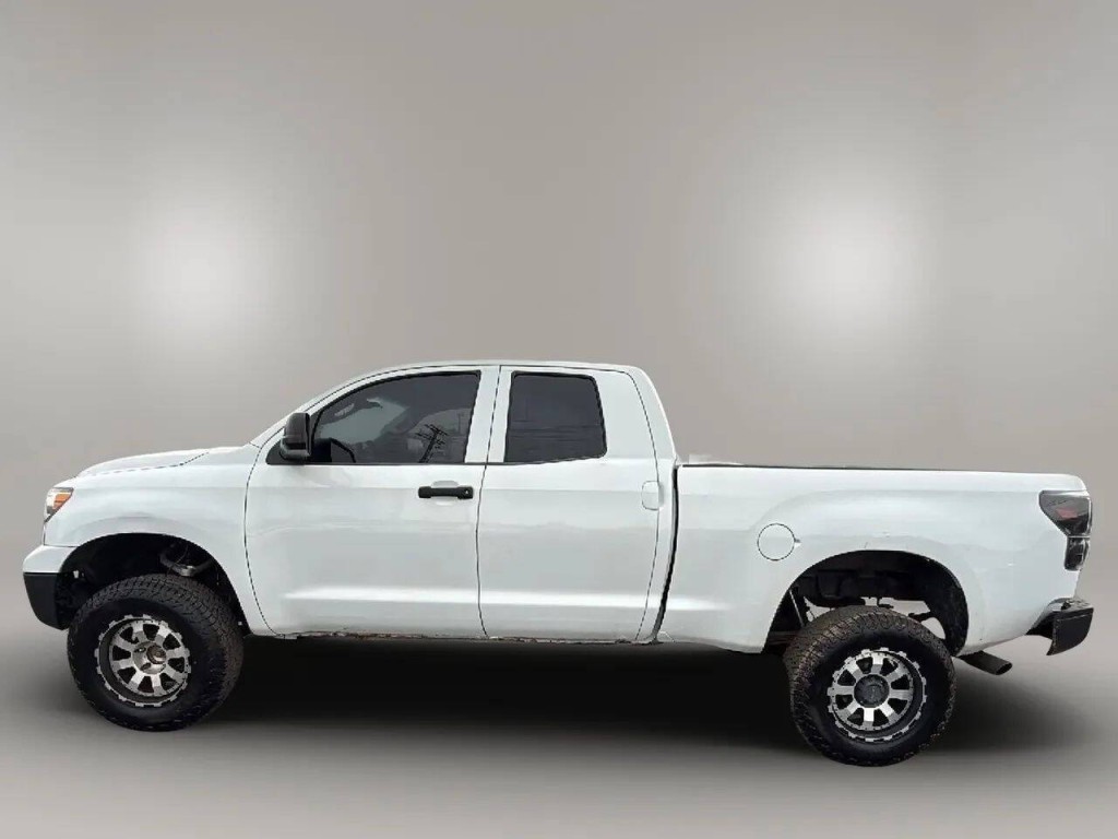 2008 Toyota Tundra Image 2