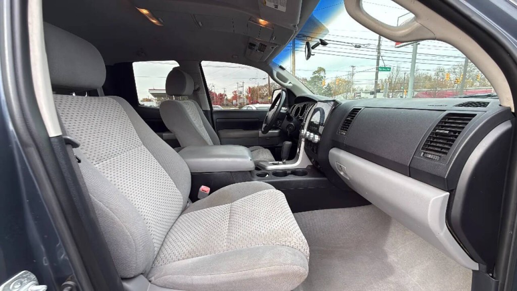 2008 Toyota Tundra Image 17