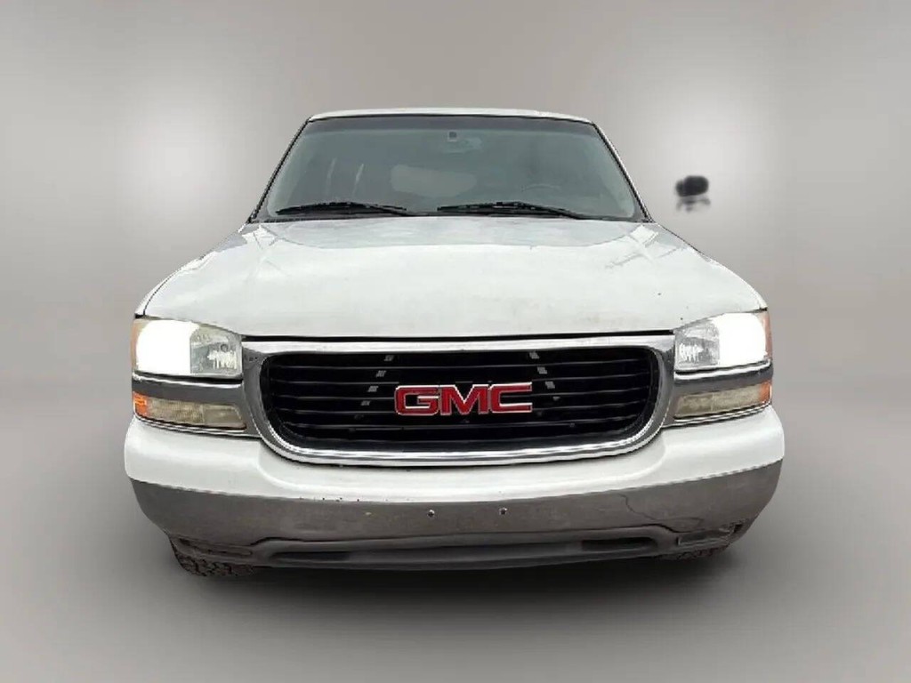2005 GMC Yukon Image 8
