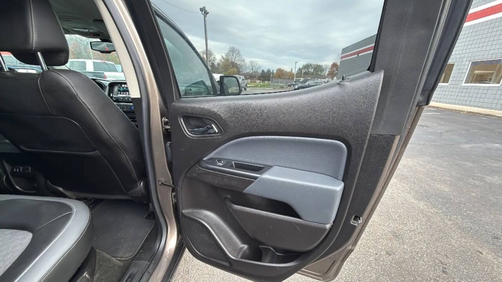 2016 Chevrolet Colorado Image 14