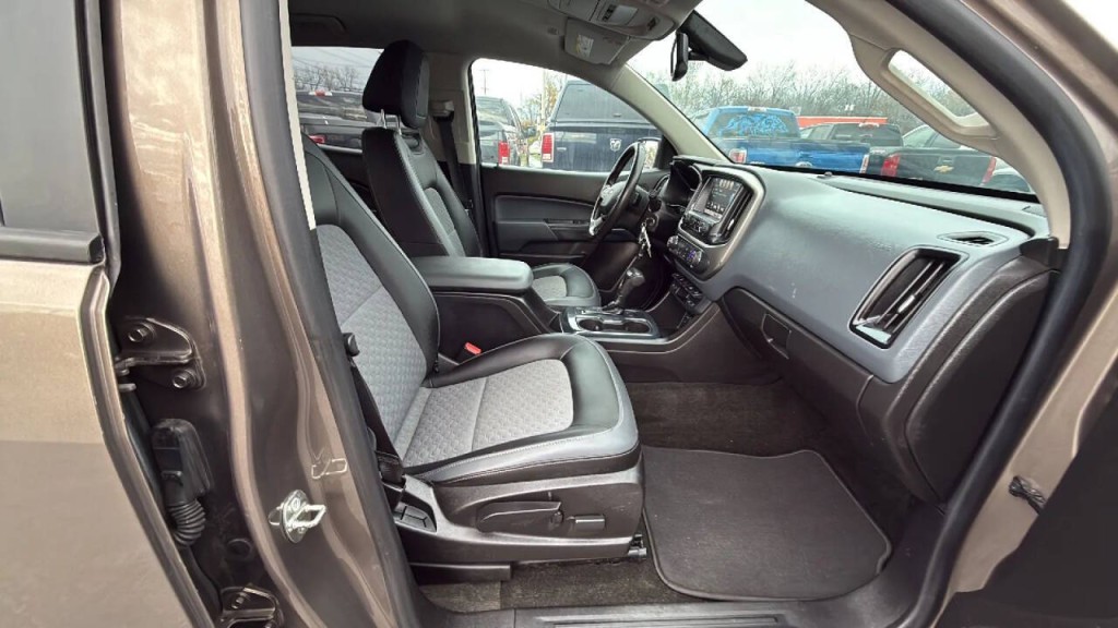 2016 Chevrolet Colorado Image 17