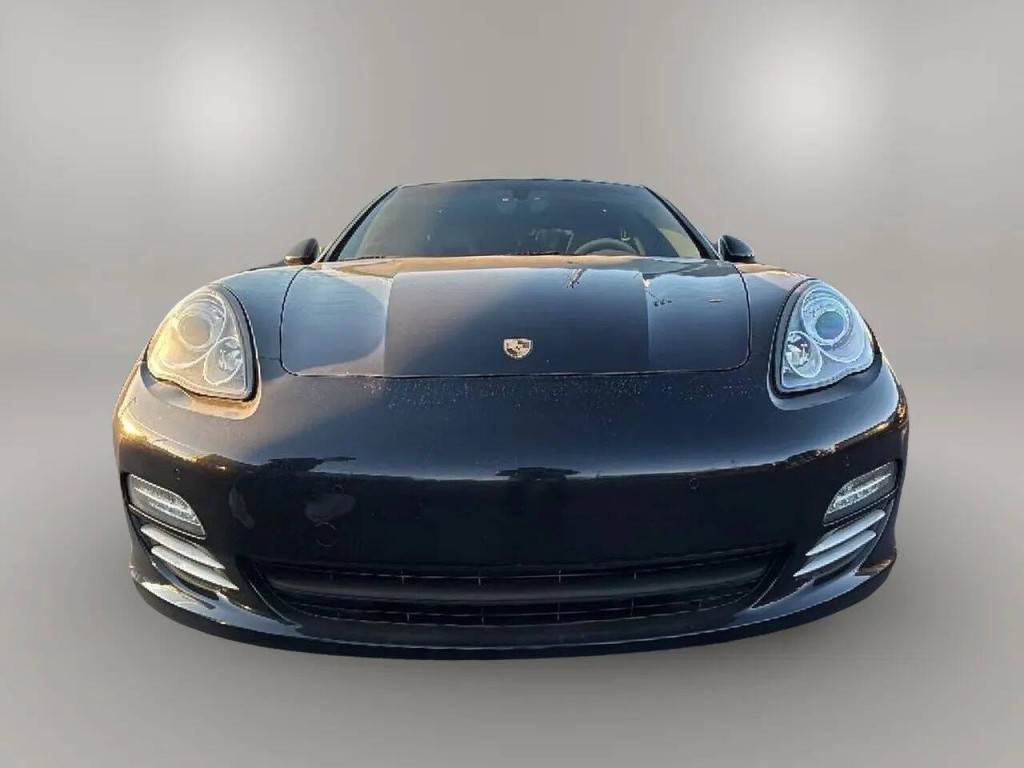 2013 Porsche Panamera Image 8