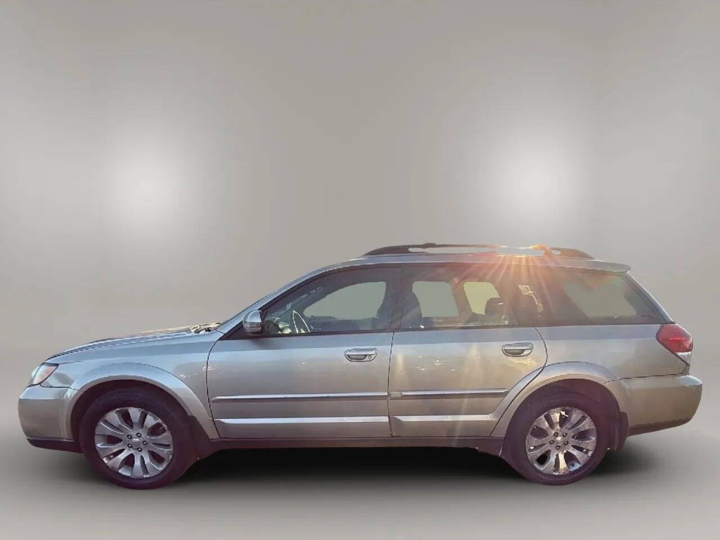 2008 Subaru Outback Image 2