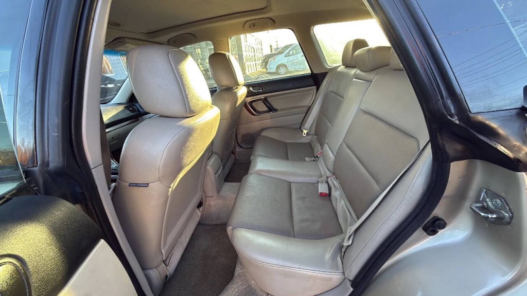 2008 Subaru Outback Image 13