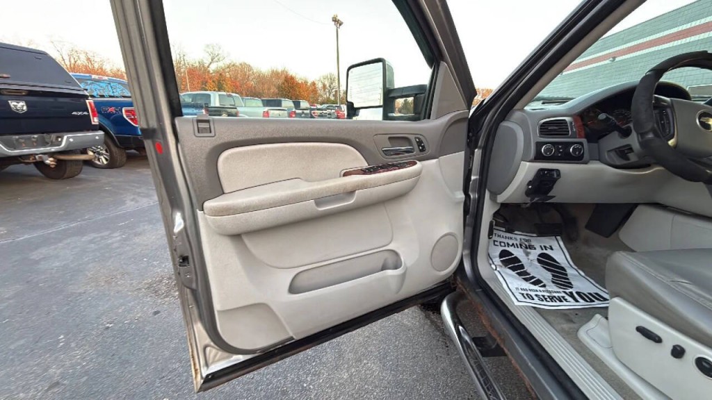 2008 Chevrolet Silverado 1500 Image 9