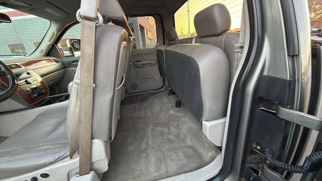 2008 Chevrolet Silverado 1500 Image 12