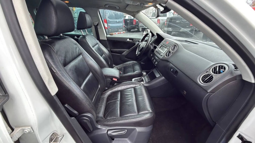 2009 Volkswagen Tiguan Image 17