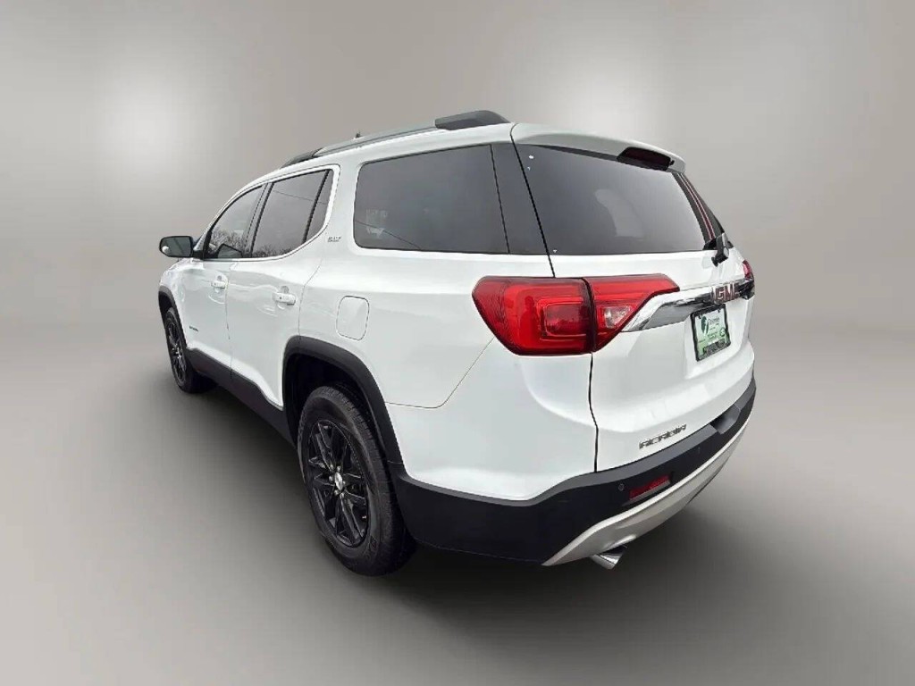 2019 GMC Acadia Image 3