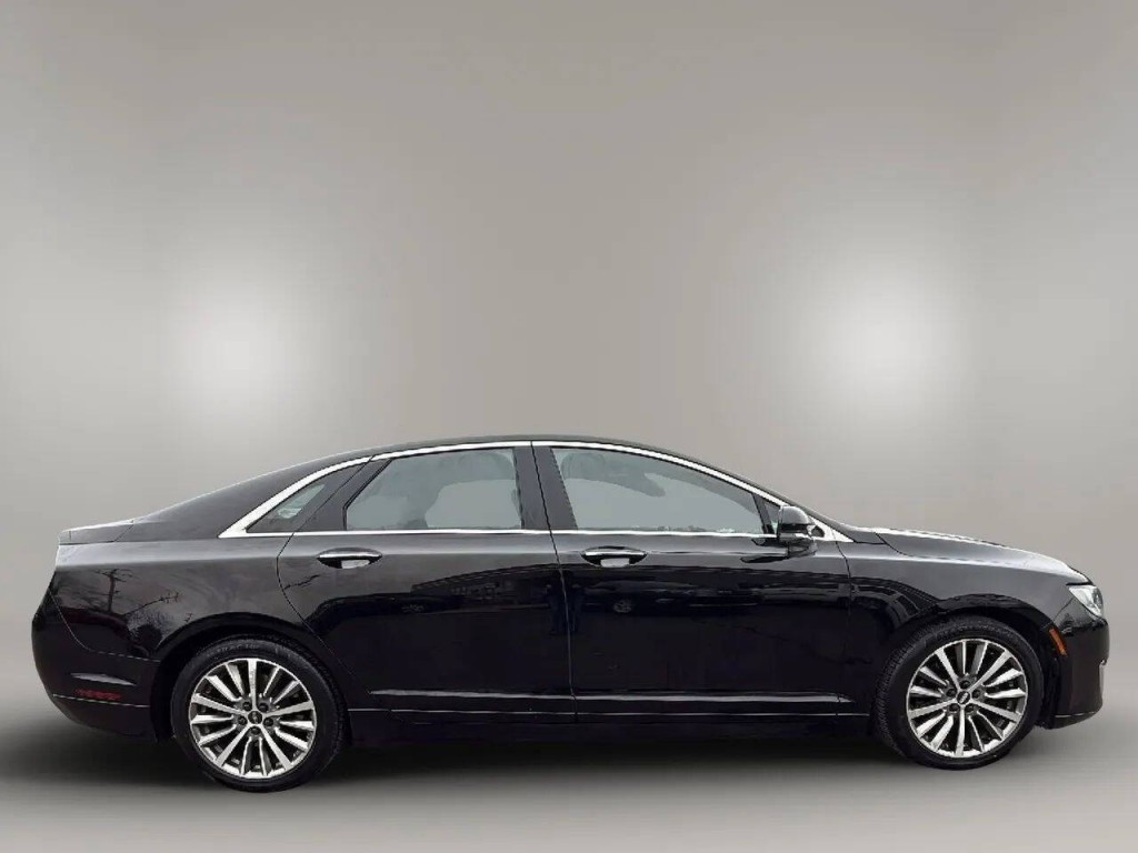 2017 Lincoln MKZ Image 6