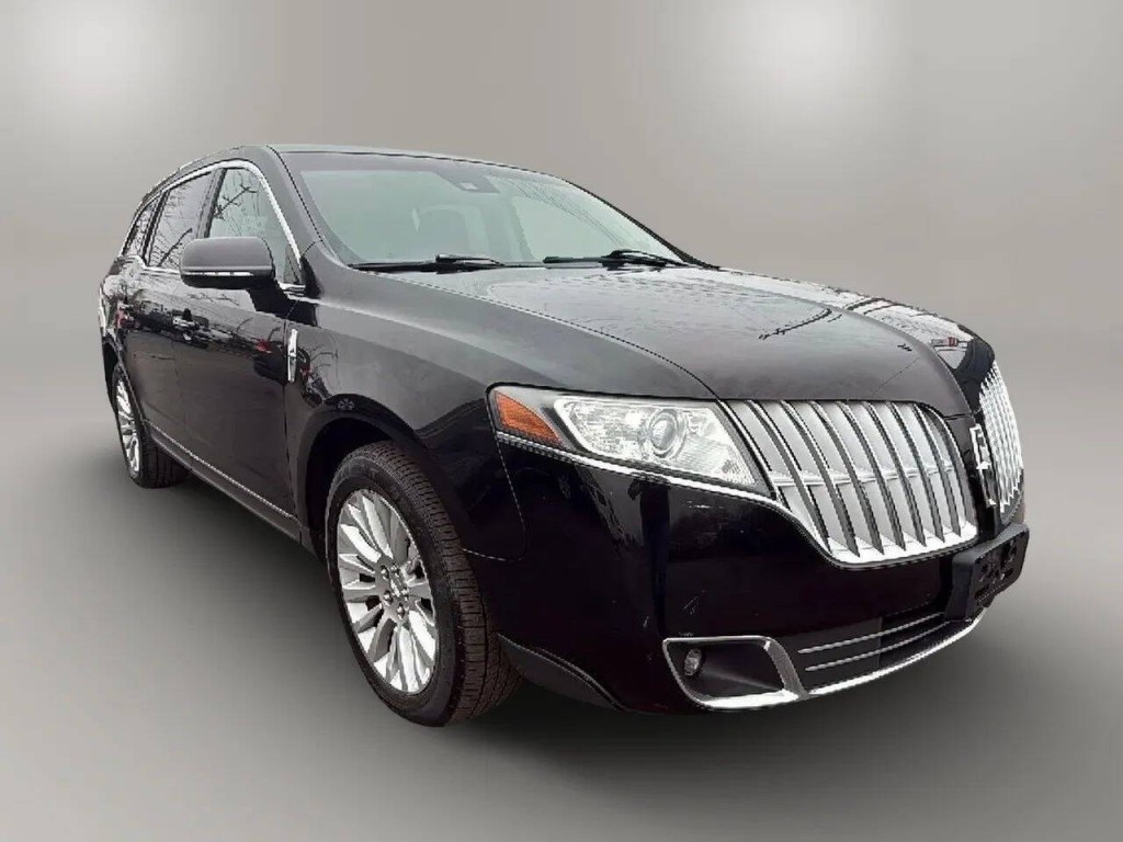 2010 Lincoln MKT Image 7