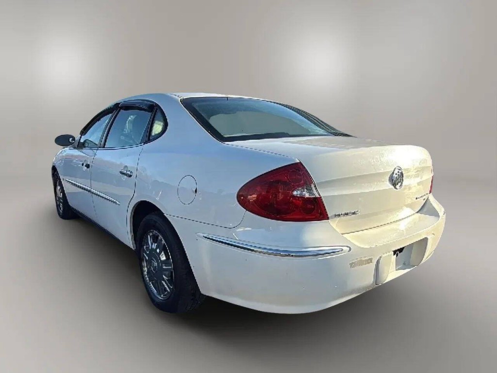2009 Buick LaCrosse Image 3