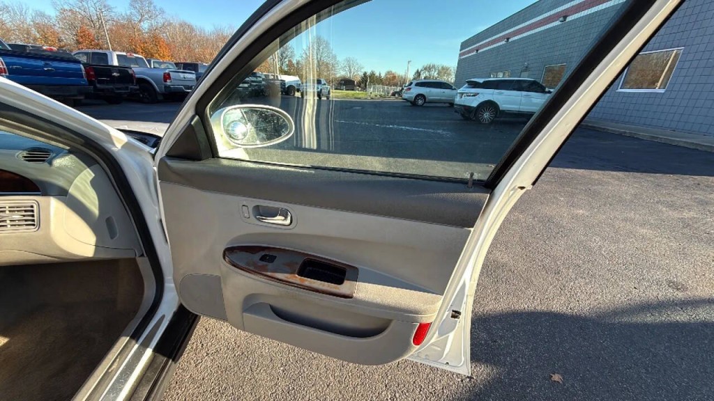 2009 Buick LaCrosse Image 13