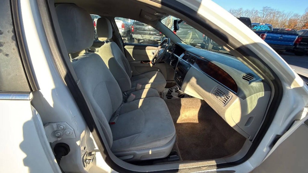 2009 Buick LaCrosse Image 14