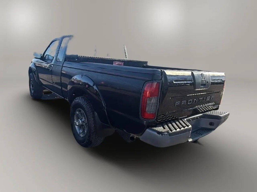 2002 Nissan Frontier Image 3