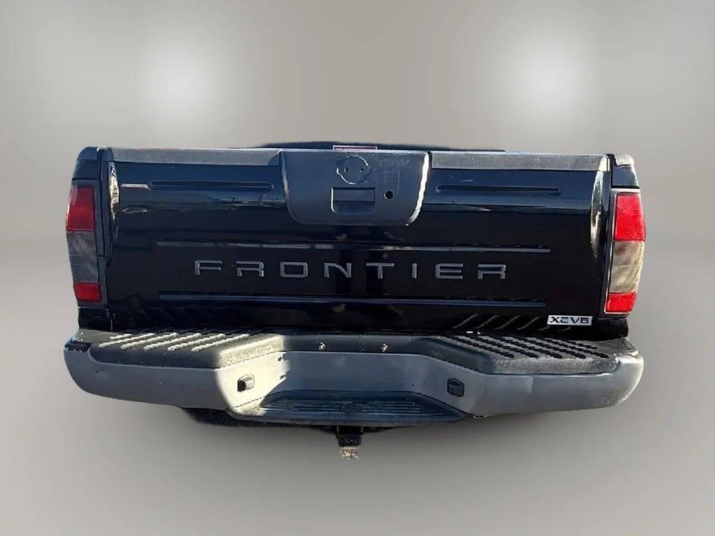 2002 Nissan Frontier Image 4