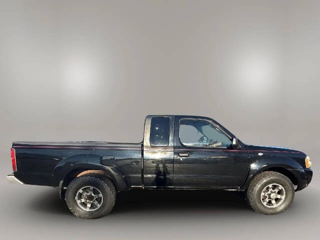 2002 Nissan Frontier Image 6