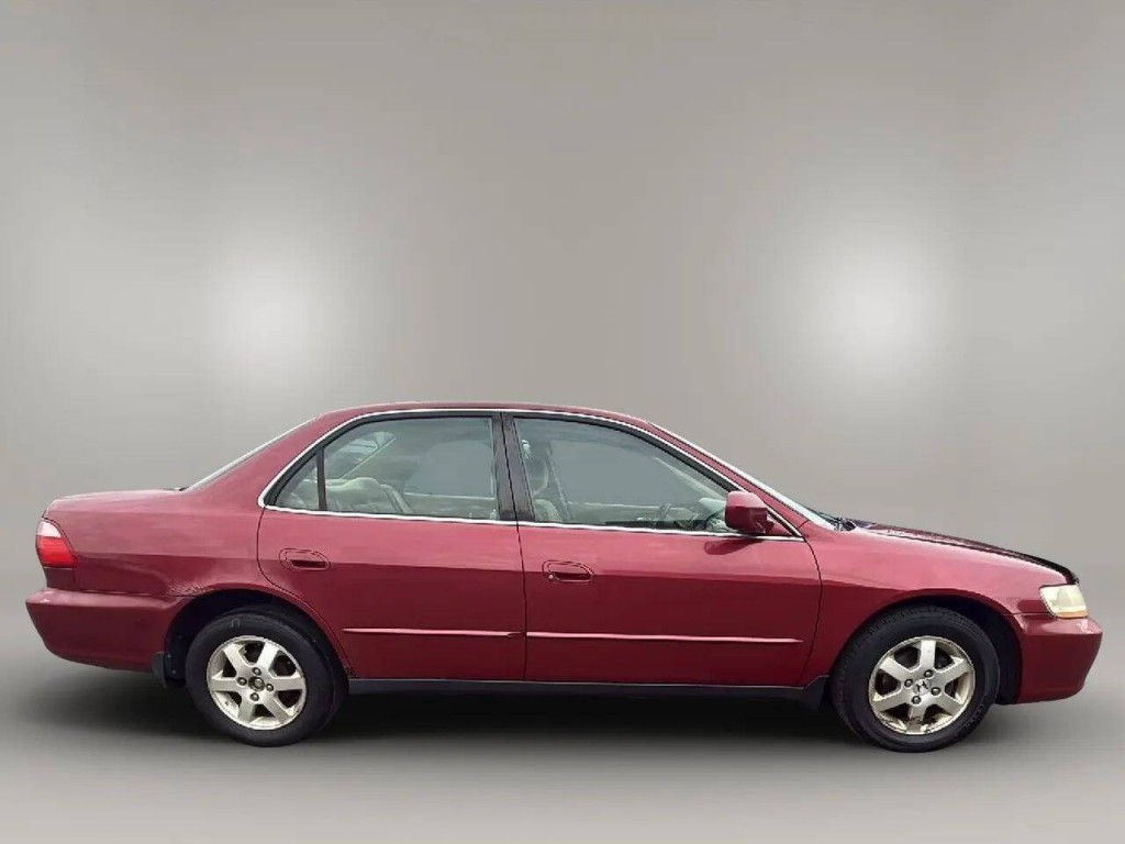 2000 Honda Accord Image 2