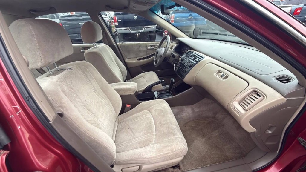 2000 Honda Accord Image 13