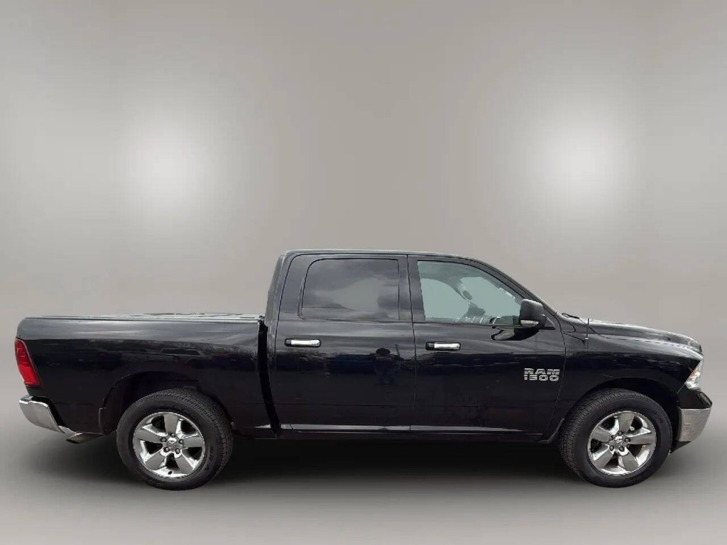 2014 RAM 1500 Image 6