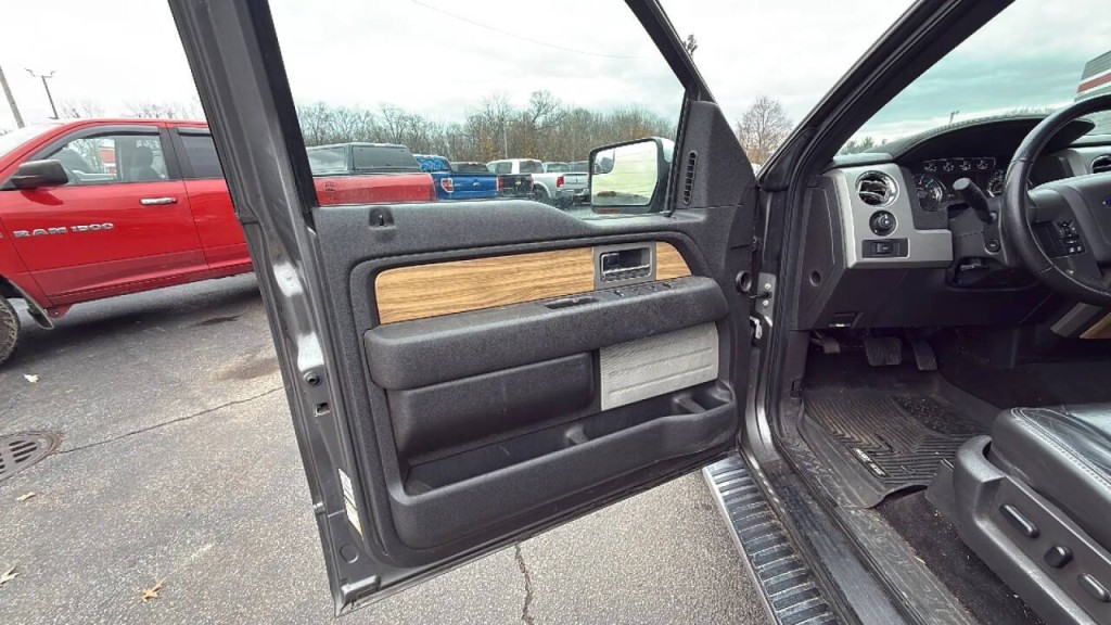 2011 Ford F-150 Image 9