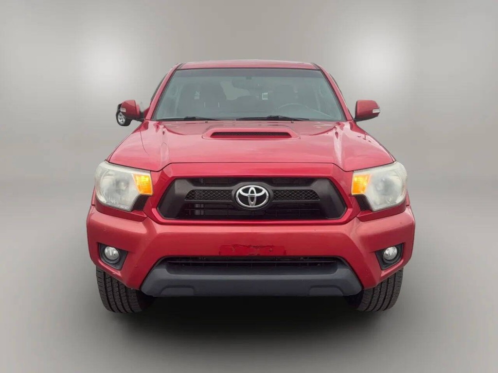 2012 Toyota Tacoma Image 2