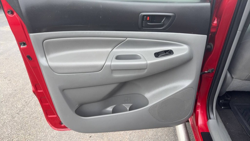 2012 Toyota Tacoma Image 12