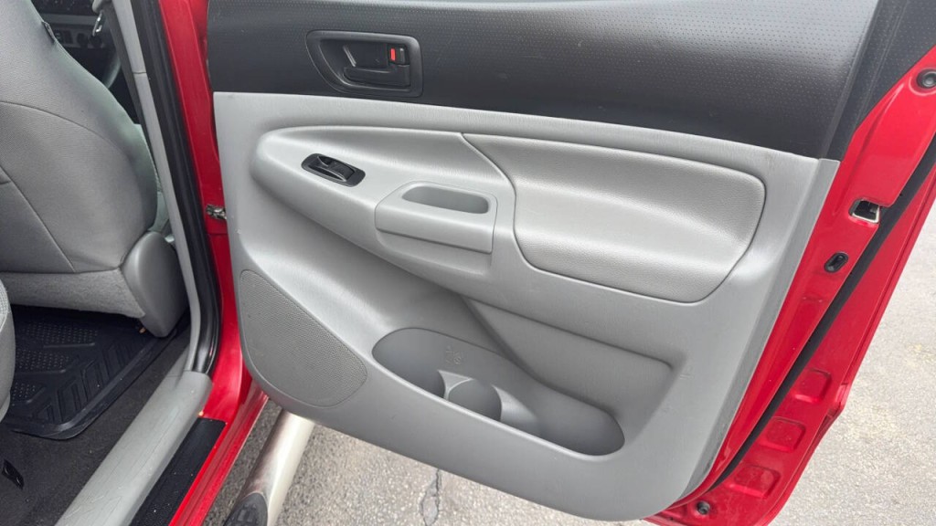 2012 Toyota Tacoma Image 14