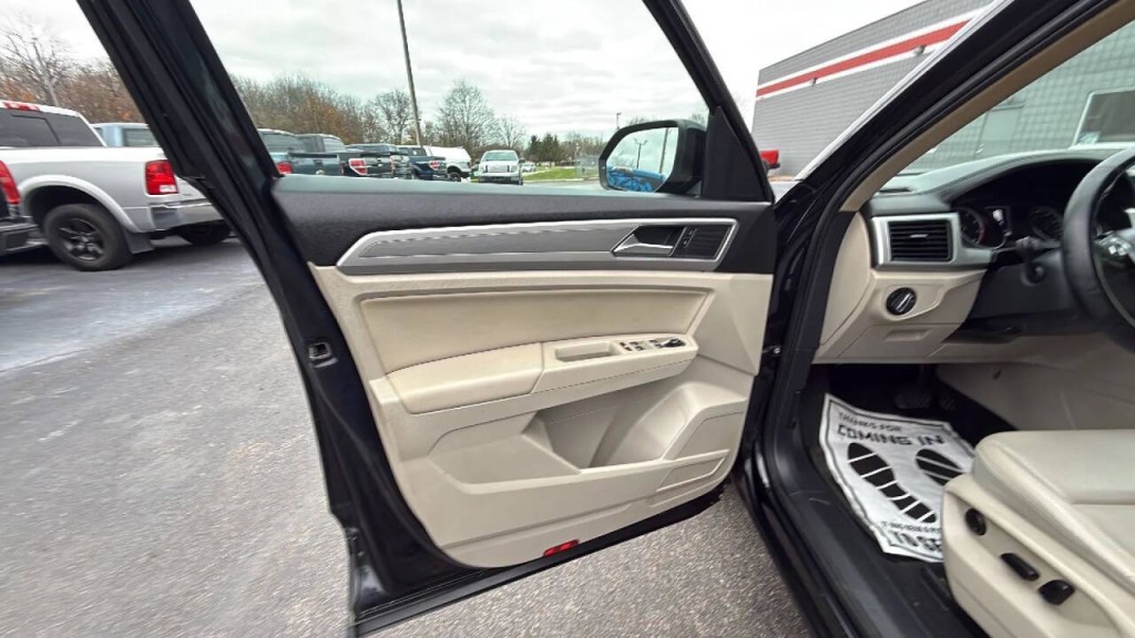 2019 Volkswagen Atlas Image 9