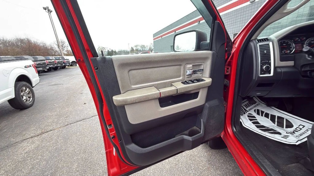 2011 RAM 1500 Image 9