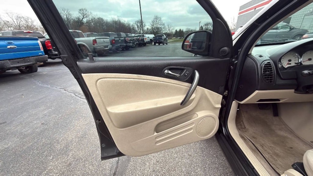 2006 Saturn Vue Image 9