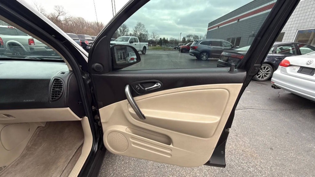 2006 Saturn Vue Image 16