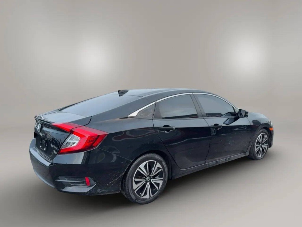 2017 Honda Civic Image 6