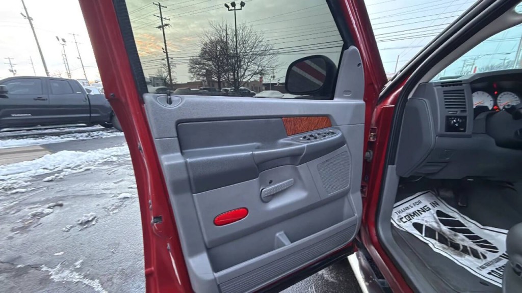 2006 Dodge Ram 1500 Image 9