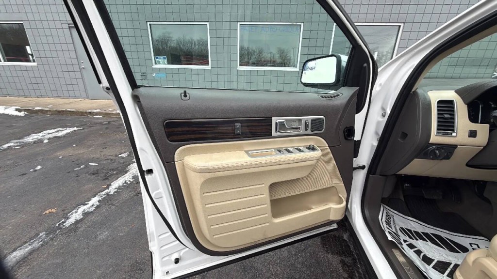 2010 Lincoln MKX Image 9