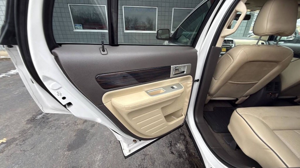 2010 Lincoln MKX Image 11