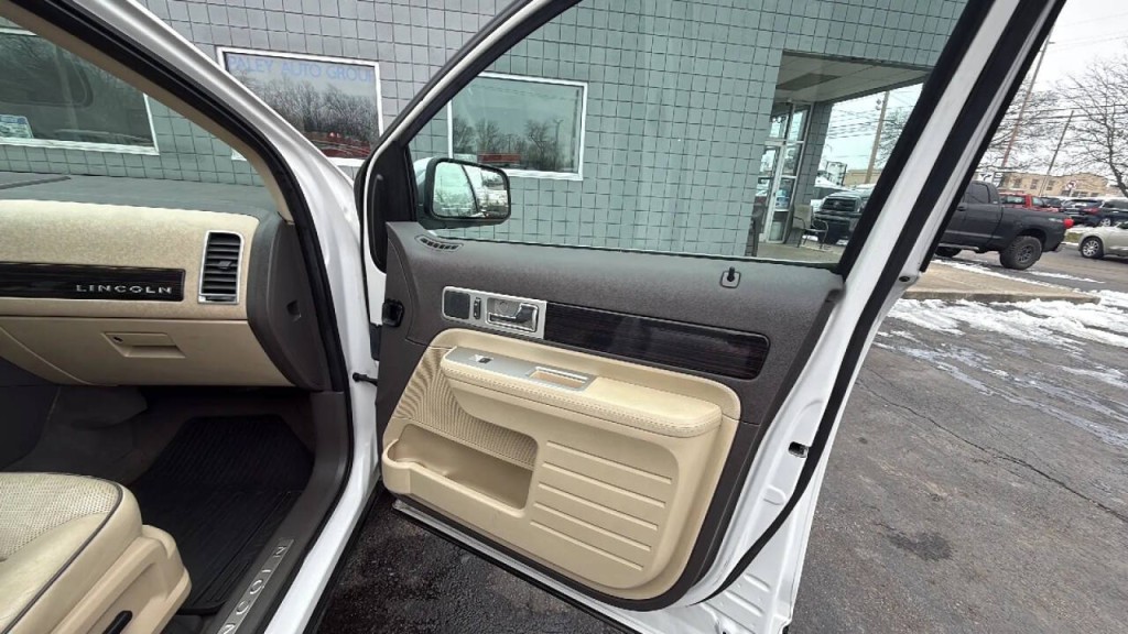 2010 Lincoln MKX Image 15