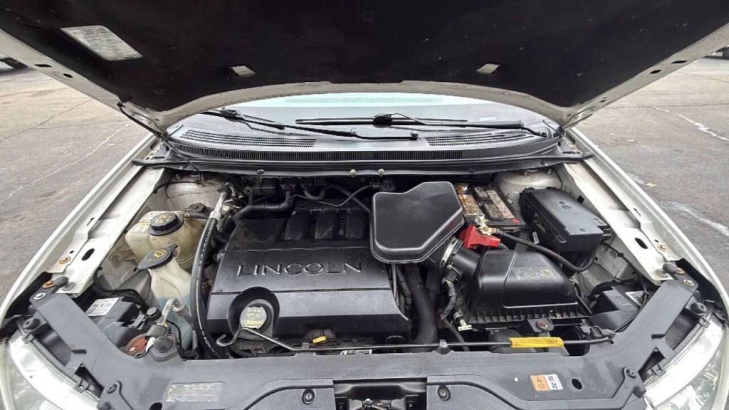 2010 Lincoln MKX Image 18