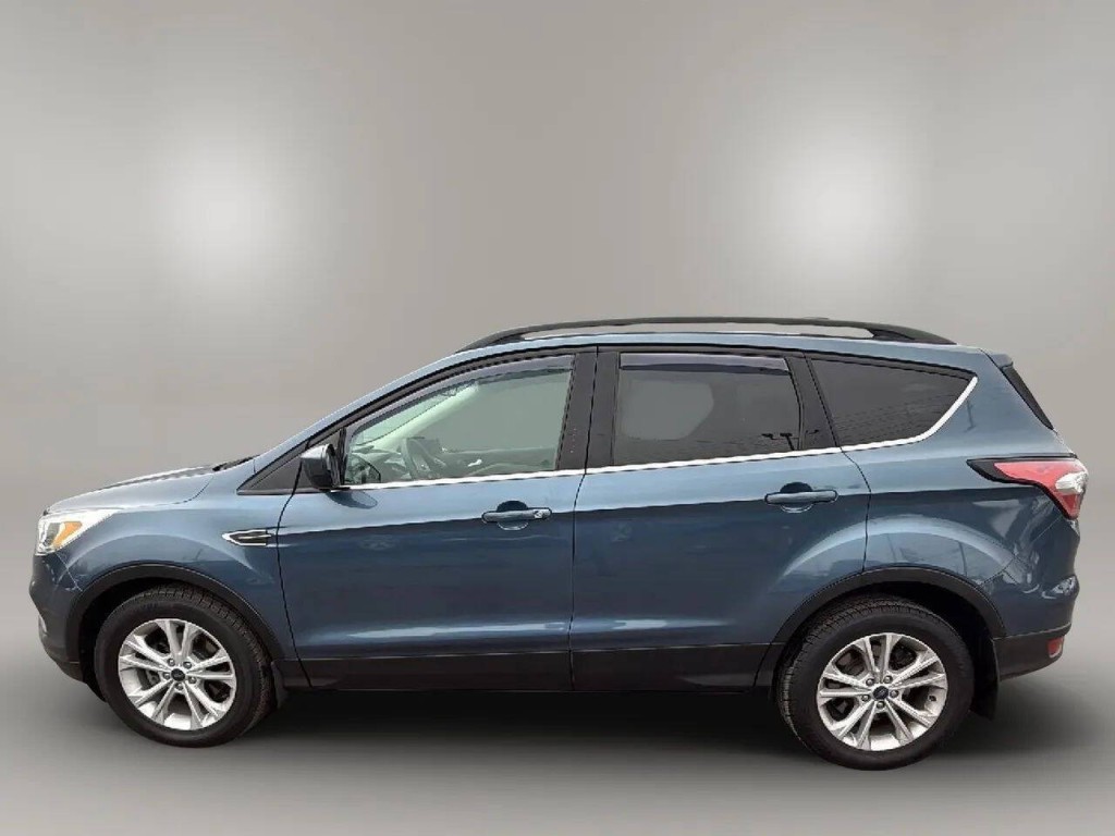 2018 Ford Escape Image 2