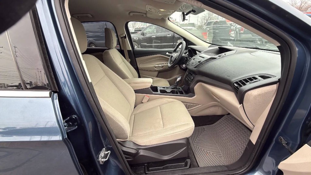 2018 Ford Escape Image 17