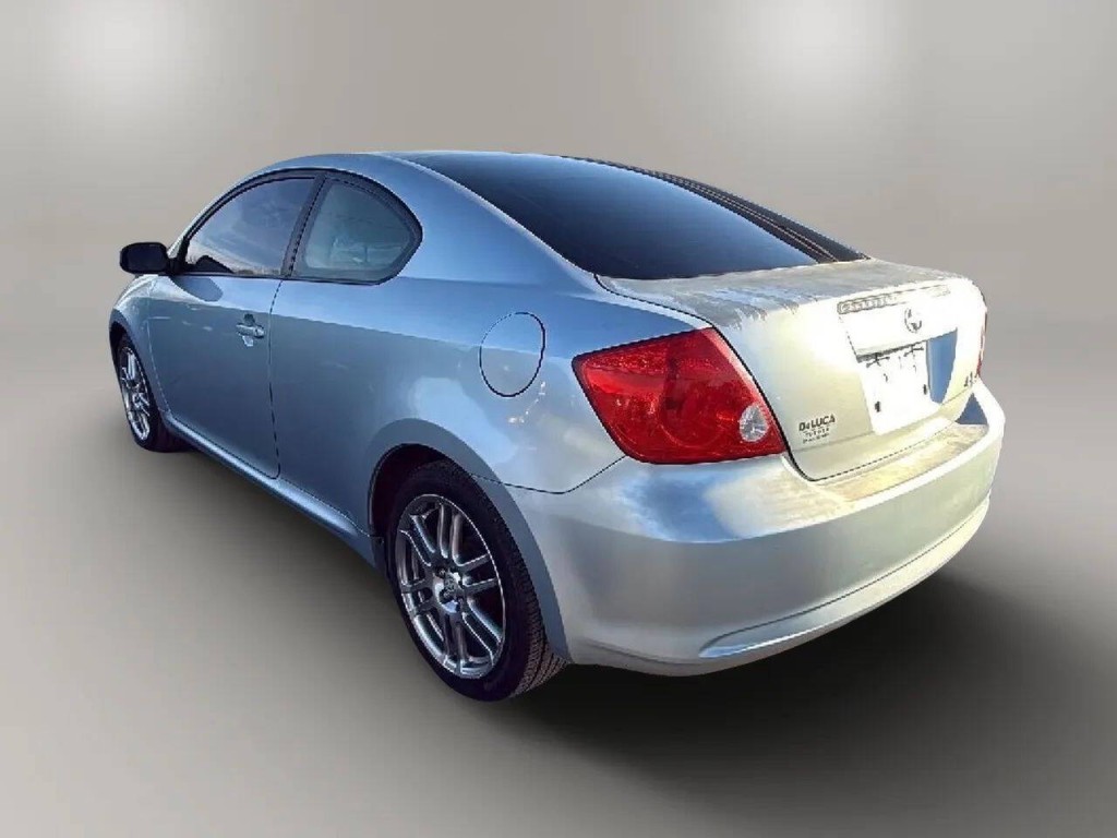 2005 Scion tC Image 3