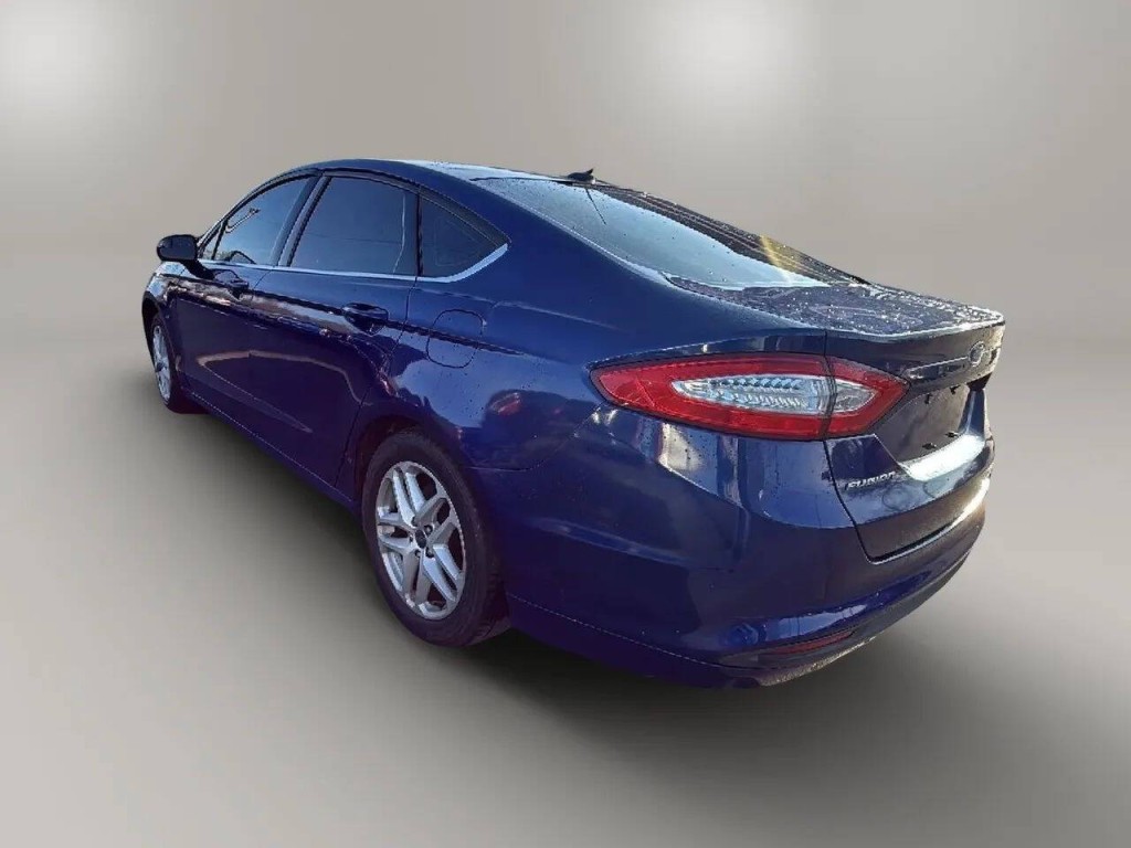 2015 Ford Fusion Image 3