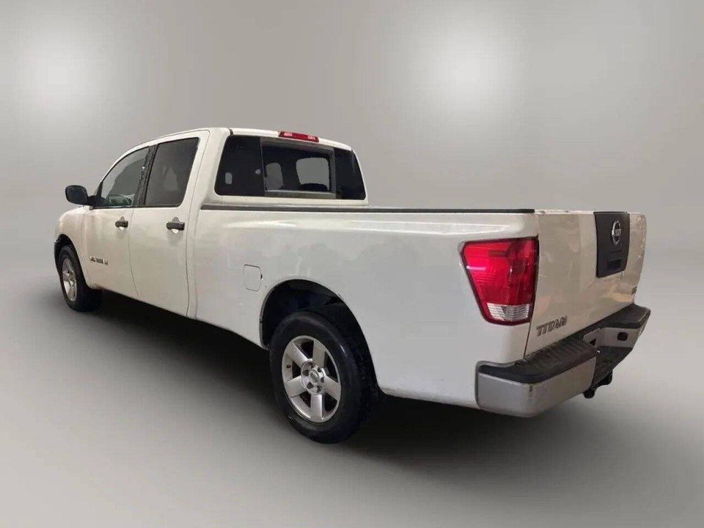 2008 Nissan Titan Image 5