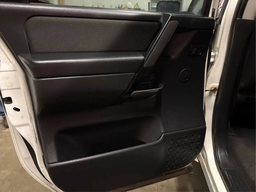 2008 Nissan Titan Image 13