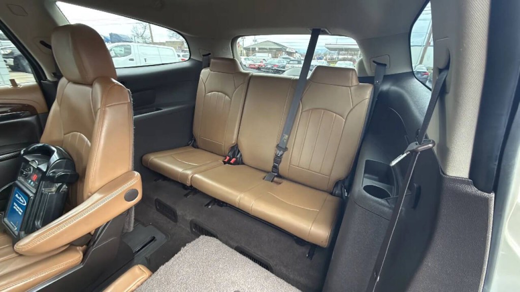 2015 Buick Enclave Image 13