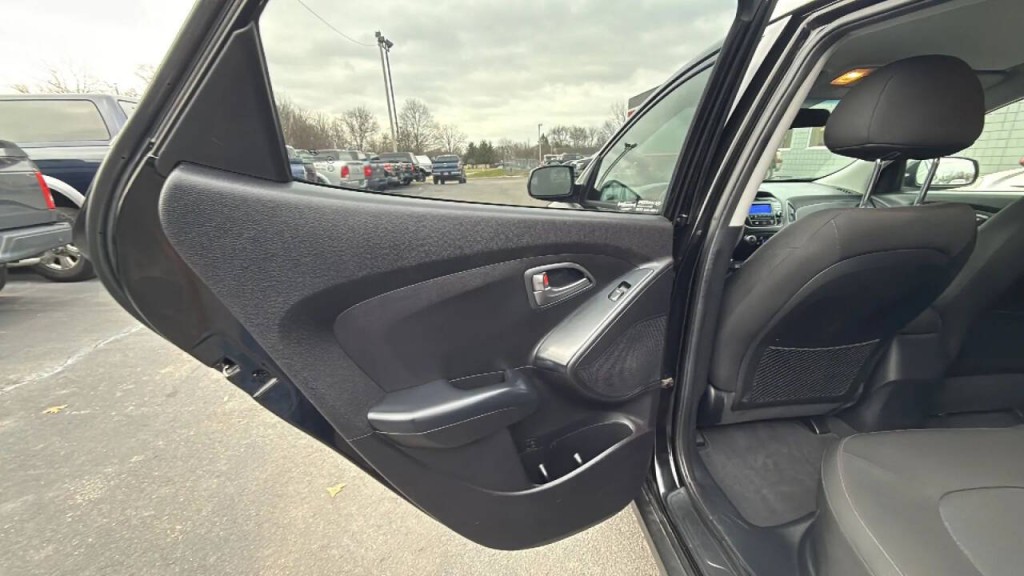 2014 Hyundai Tucson Image 11