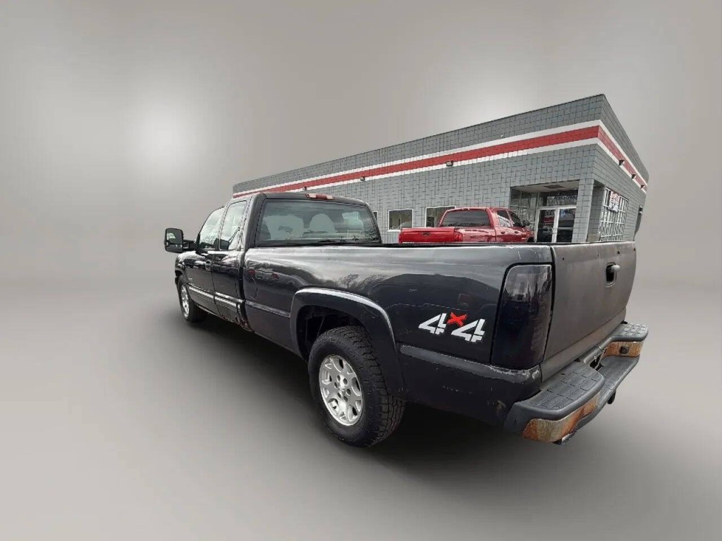 2001 Chevrolet Silverado 1500 Image 3
