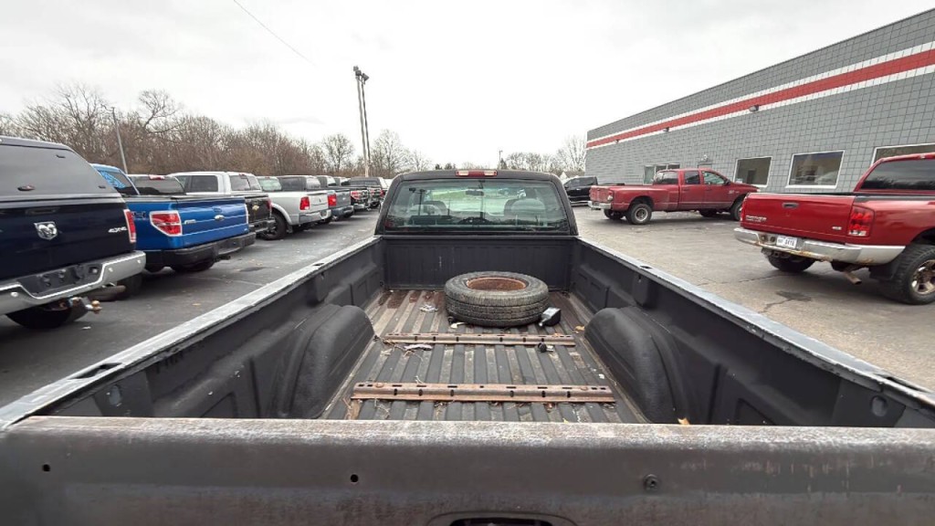 2001 Chevrolet Silverado 1500 Image 13