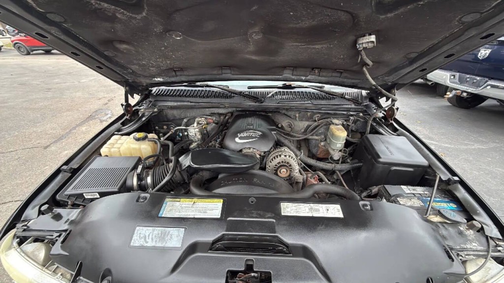 2001 Chevrolet Silverado 1500 Image 18