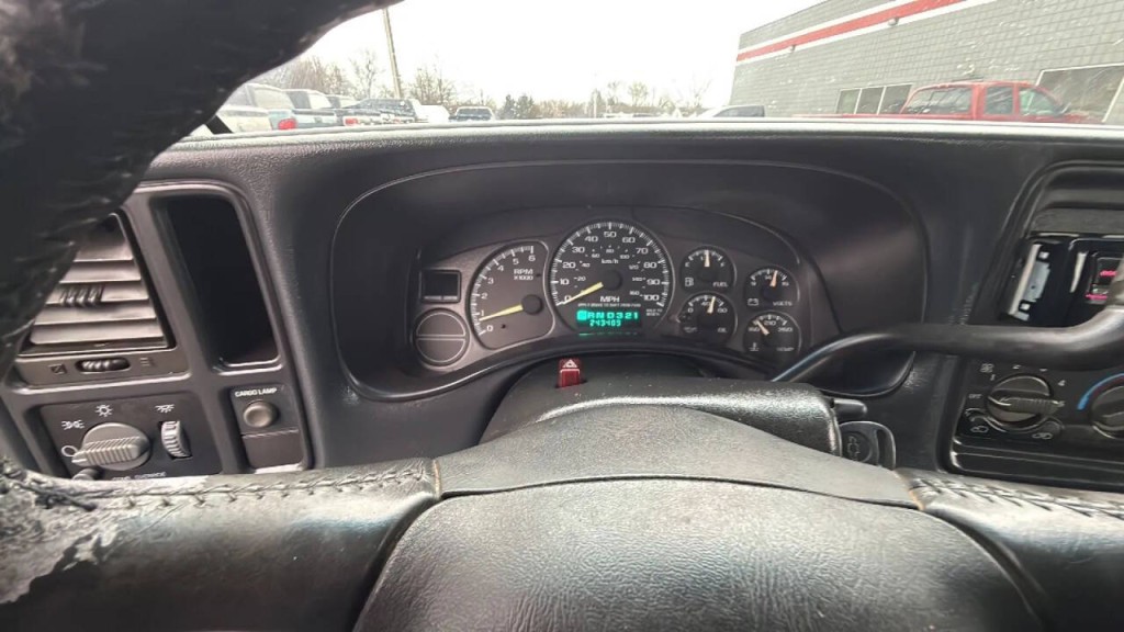 2001 Chevrolet Silverado 1500 Image 19