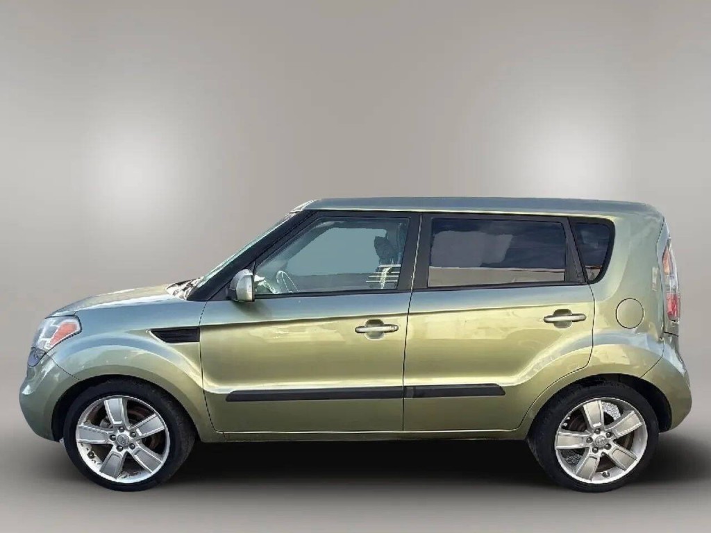 2011 Kia Soul Image 2